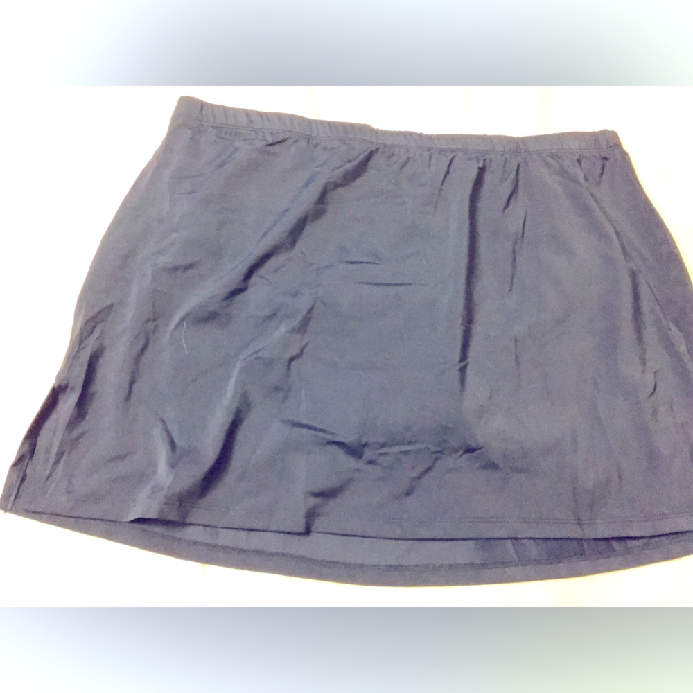 Swim skirt from Swimsuits for All. Dark navy blue. Size 20